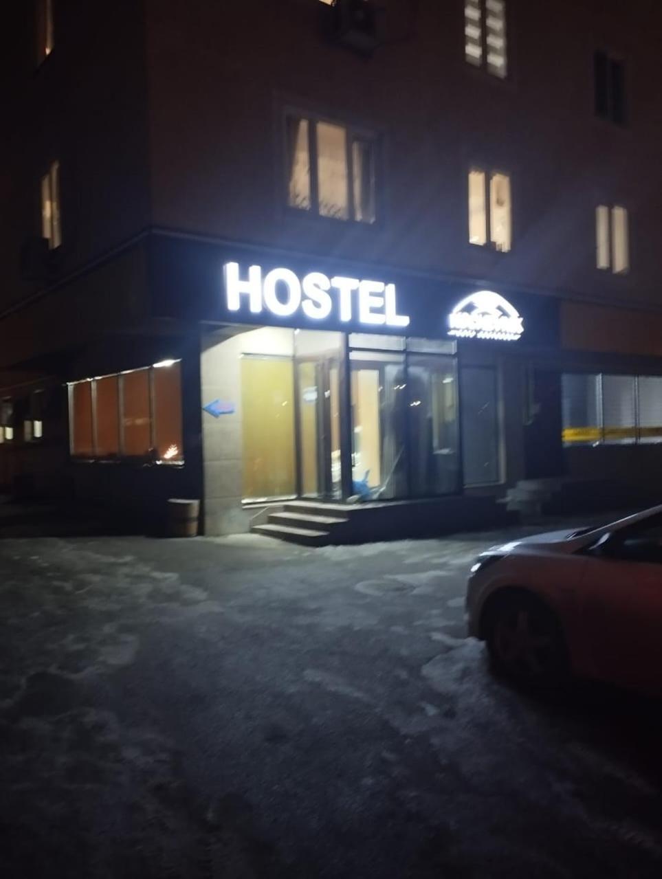Hostel Kochevnik Capsule Hotel Almaty Esterno foto
