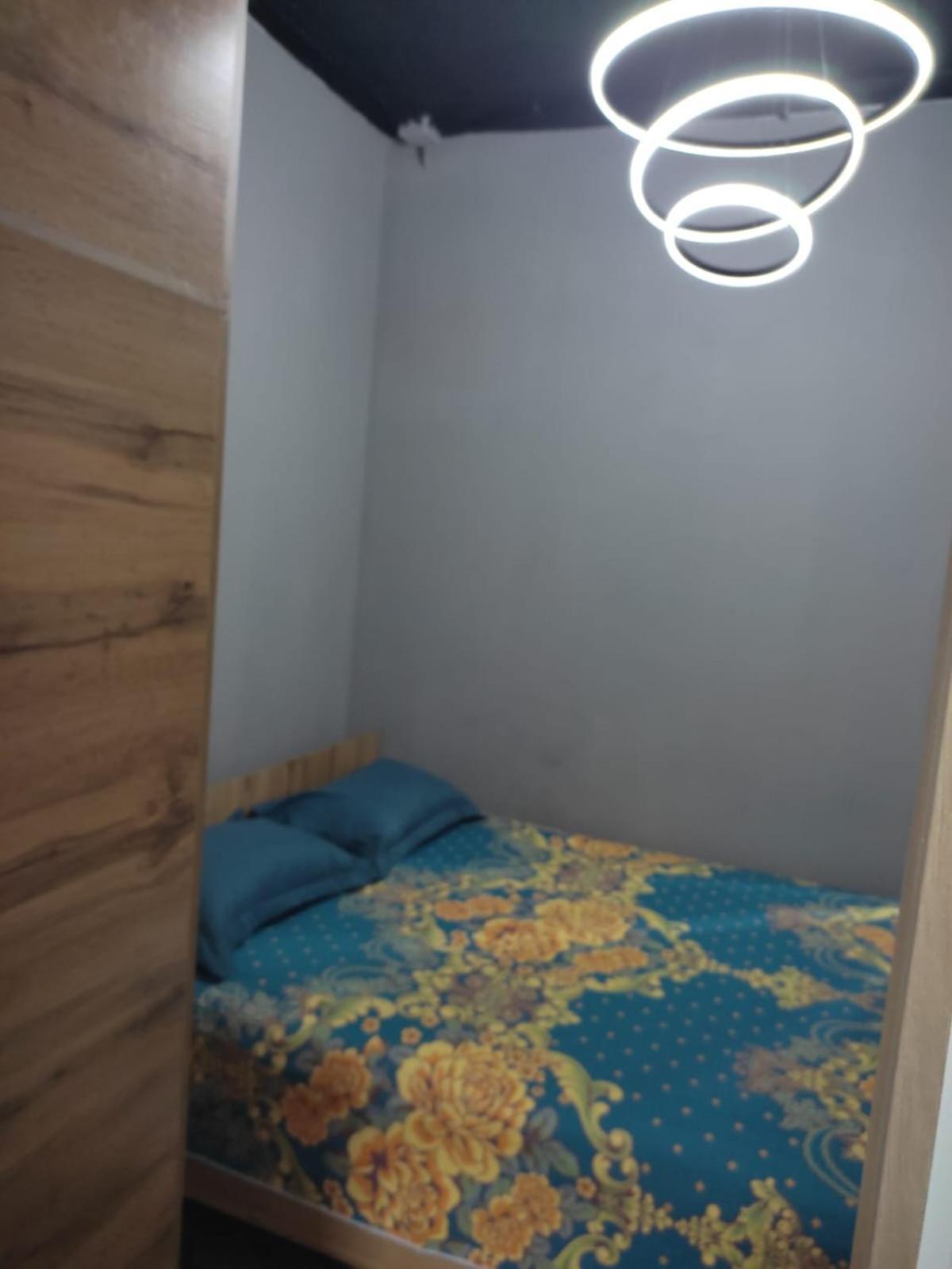 Hostel Kochevnik Capsule Hotel Almaty Esterno foto